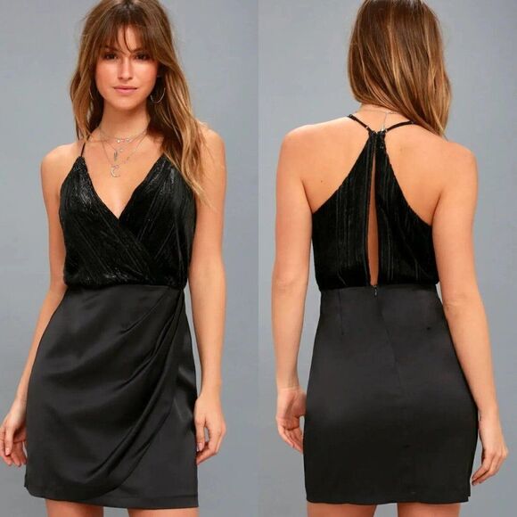 ASTR The Label Callie V-Neck Mini Party Cocktail Dress Small - Picture 14 of 14